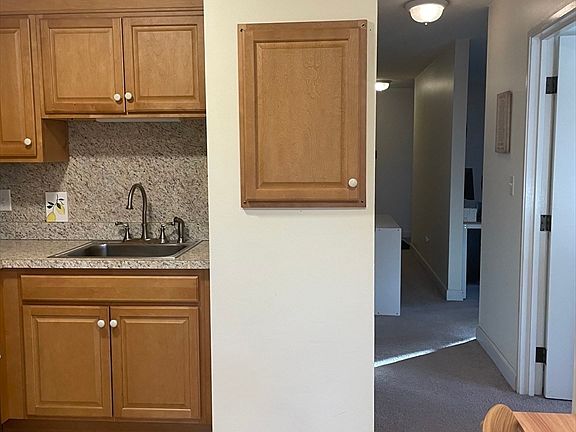 3rd image of 3 Chapel Hill Dr APT 4