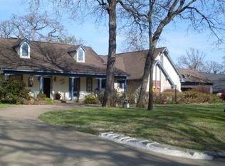 5752 N Cape Dr, Chandler, TX 75758