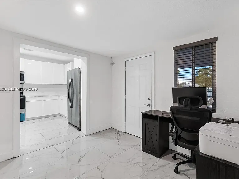 4530 SW 25th St — Photo 23