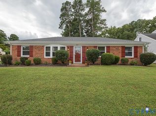 203 Windmere Dr, Colonial Heights, VA 23834
