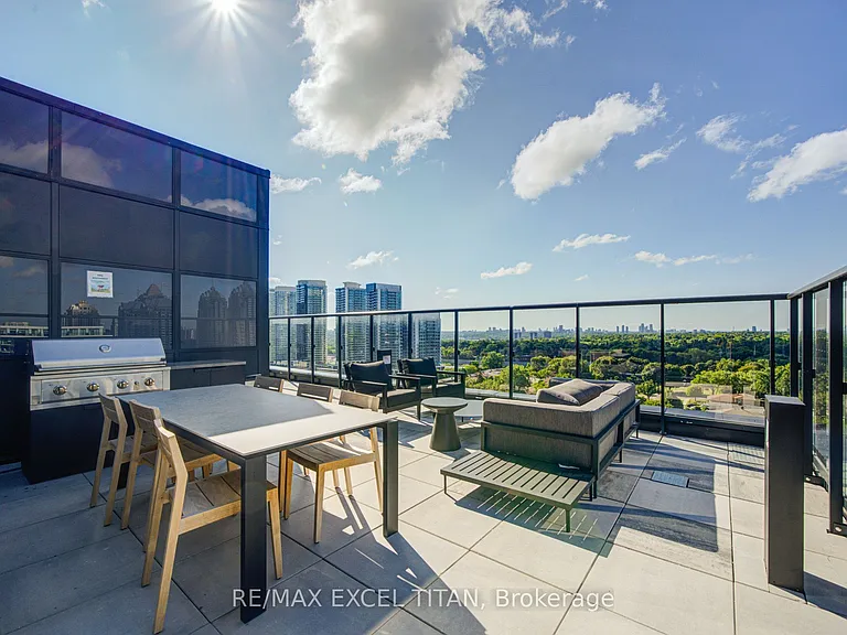 699 Sheppard Ave E #1115 — Photo 46