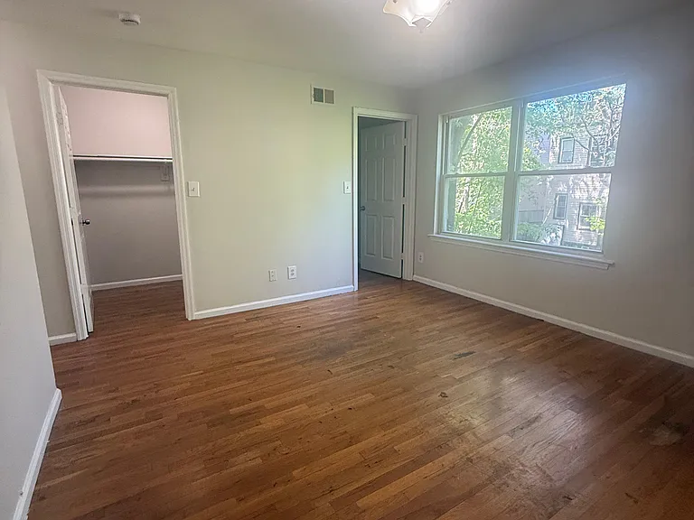 285 S 6th St #1F — Photo 12