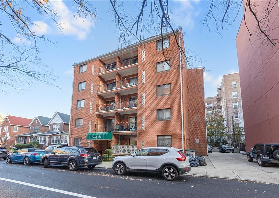 1st image of 26 Oliver St APT 5D