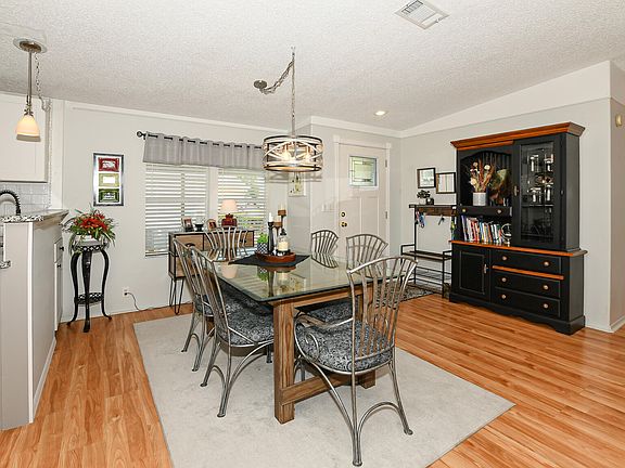 4th image of 8009 Meadowlark Lane