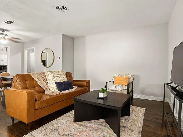 10339 Joaquin Dr — Photo 1