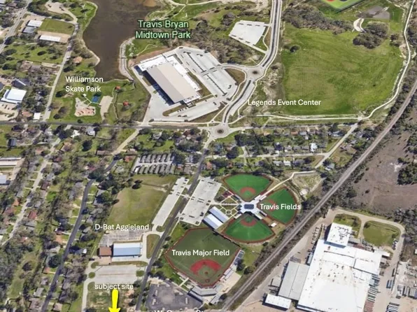 512 W Carson St, Bryan, TX 77801