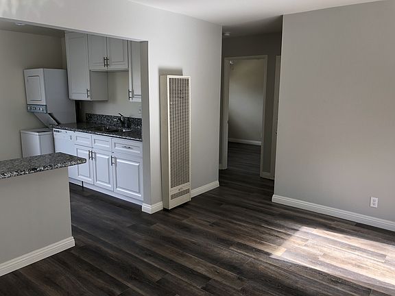 3rd image of 201 S Oak Knoll Ave APT 7