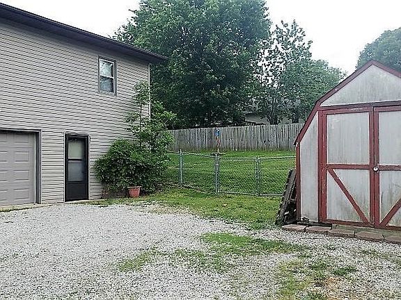 storage bldg