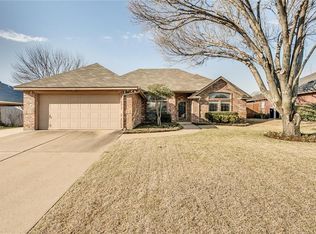 1117 Windy Meadows Dr, Burleson, TX 76028
