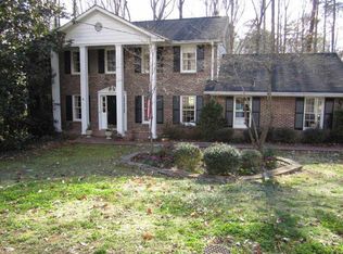 2162 Saffron Ct, Dunwoody, GA 30338