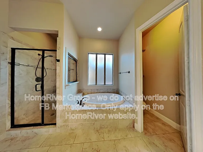 941 Jessica Ln — Photo 11