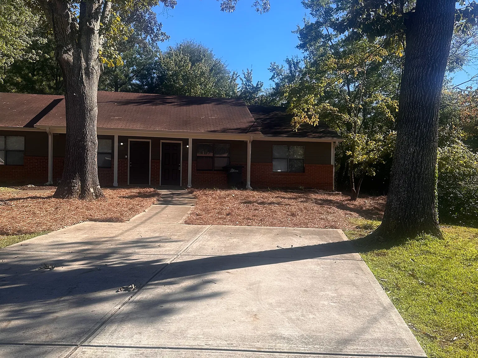 111 Kimberly Way SW — Photo 2