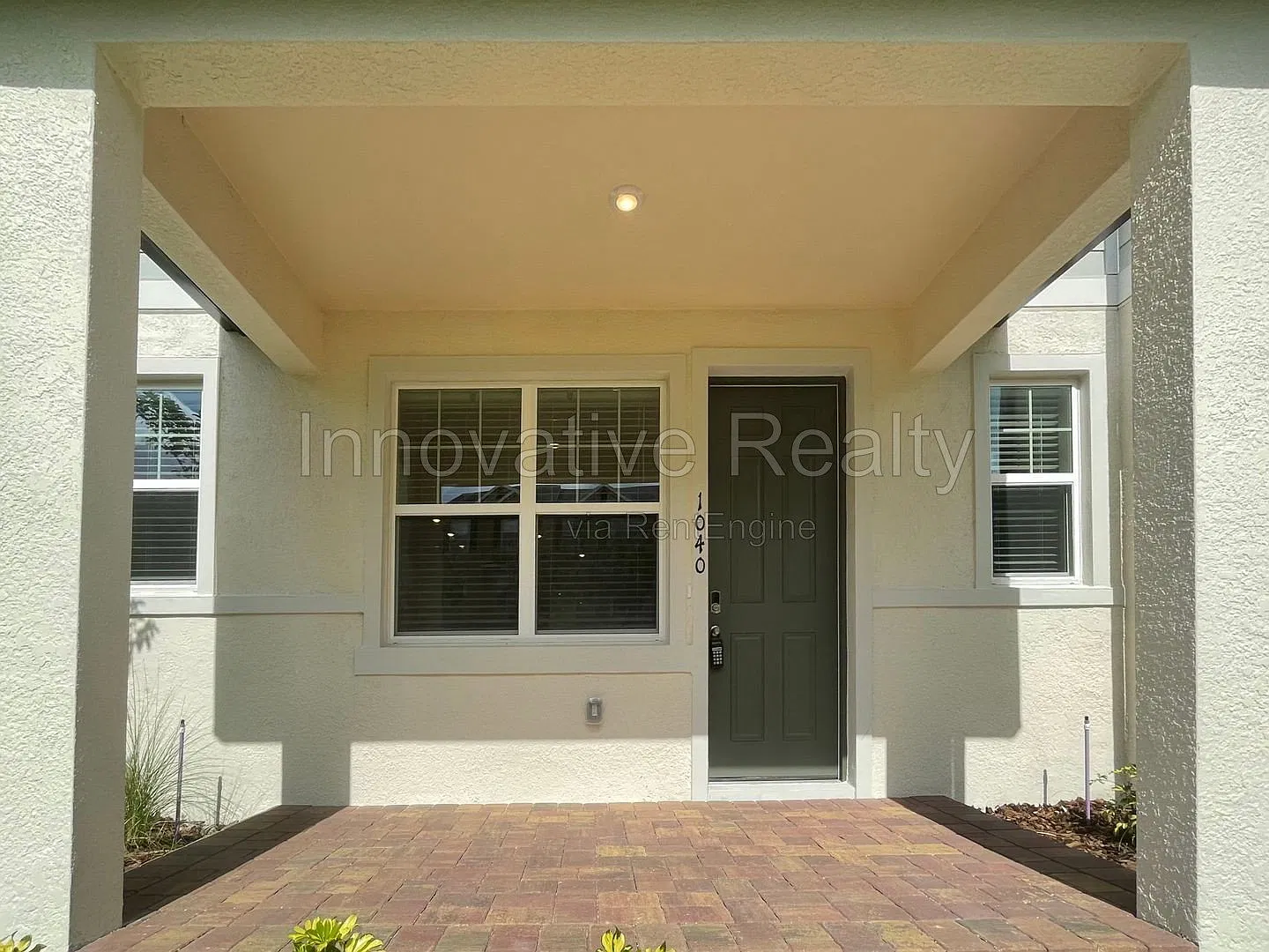 3 bed, 2.5 bath, 1621 sqft, $2,495 — Photo 2