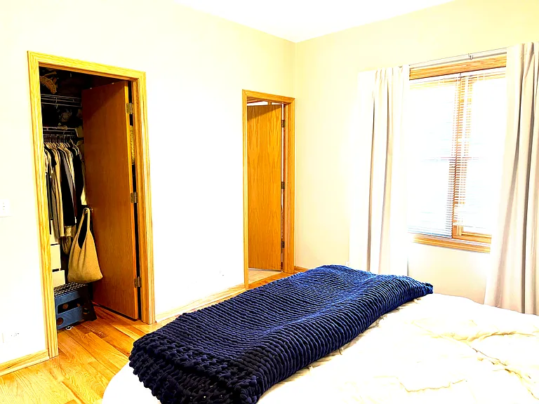 1463 N Leavitt St #3 — Photo 6
