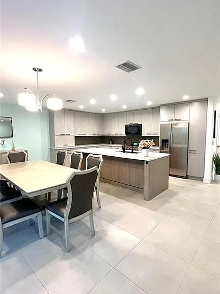 4836 Napoli Dr — Photo 6
