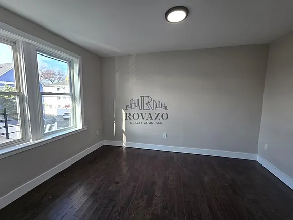 3 Bedrooms at 190 N Park St #9, East Orange NJ — photo 4