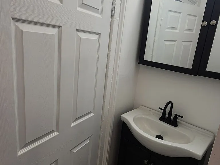 98 Lincoln Ave #1 — Photo 5