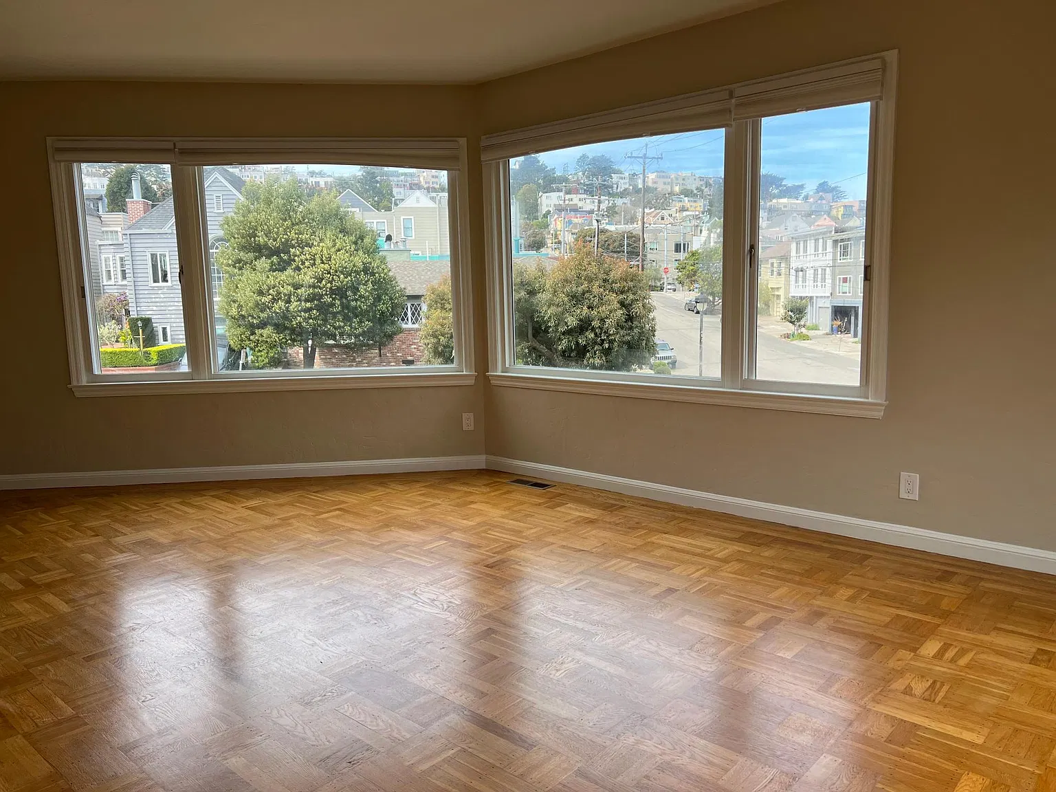 2 bed, 1.5 bath, 1452 sqft, $6,250 — Photo 3