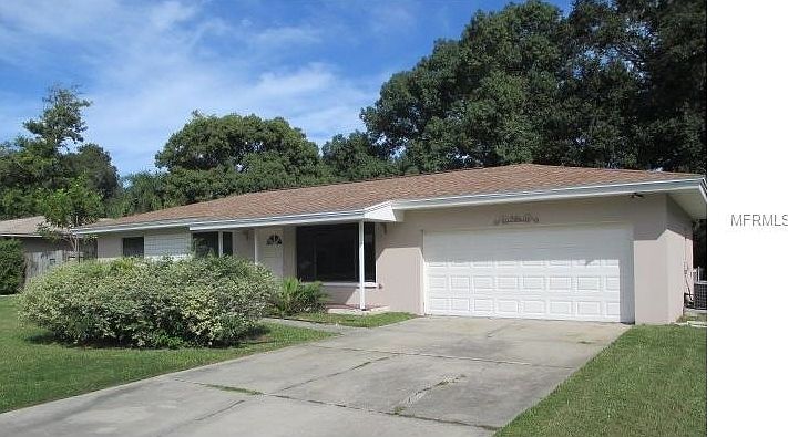 1st image of 986 Parkwood Dr