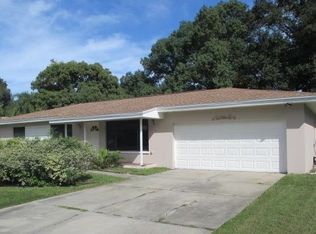 986 Parkwood Dr, Dunedin, FL 34698