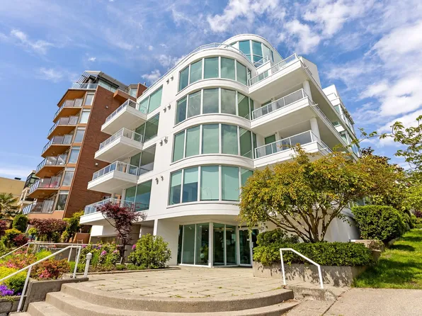 1403 Beach Ave #3B, Vancouver, BC V6G 1Y3