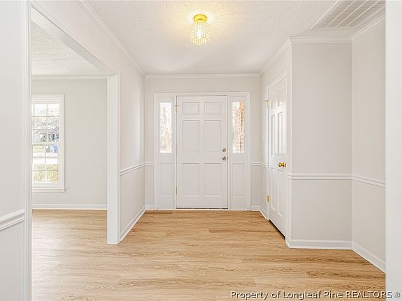 3rd image of 5890 Waccamaw Ct