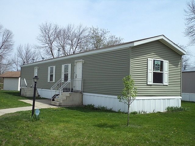 1st image of 300 E Spencer St Lot 88
