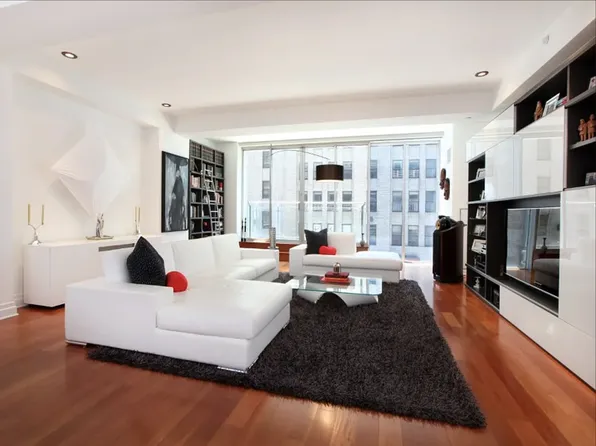 135 West 14th Street image 4 of 11