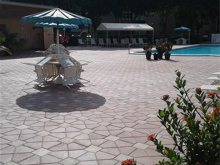 1030 Country Club Dr #401 — Photo 18