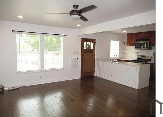2 bed, 1025 sqft, $1,750 — Photo 3
