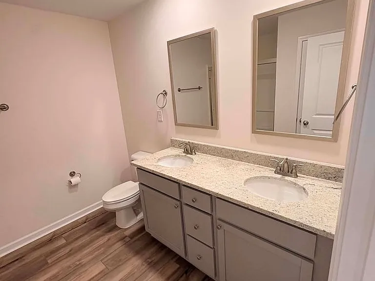 305 Lantana Ct — Photo 13