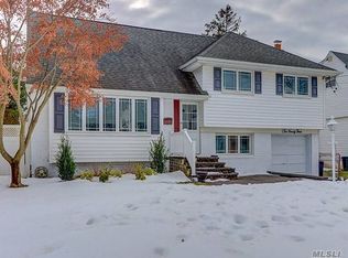 293 Virginia Ave, Oceanside, NY 11572