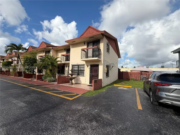 5895 W 16th Ln #5895, Hialeah, FL 33012