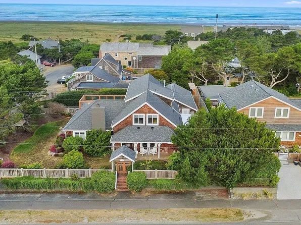 738 N Marion Ave, Seaside, OR 97138