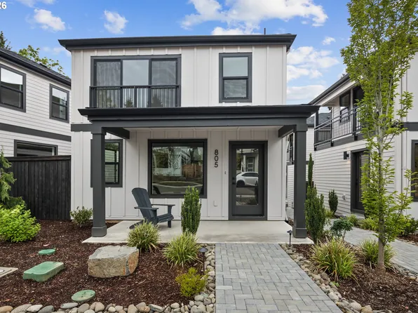 805 3rd St, Lake Oswego, OR 97034