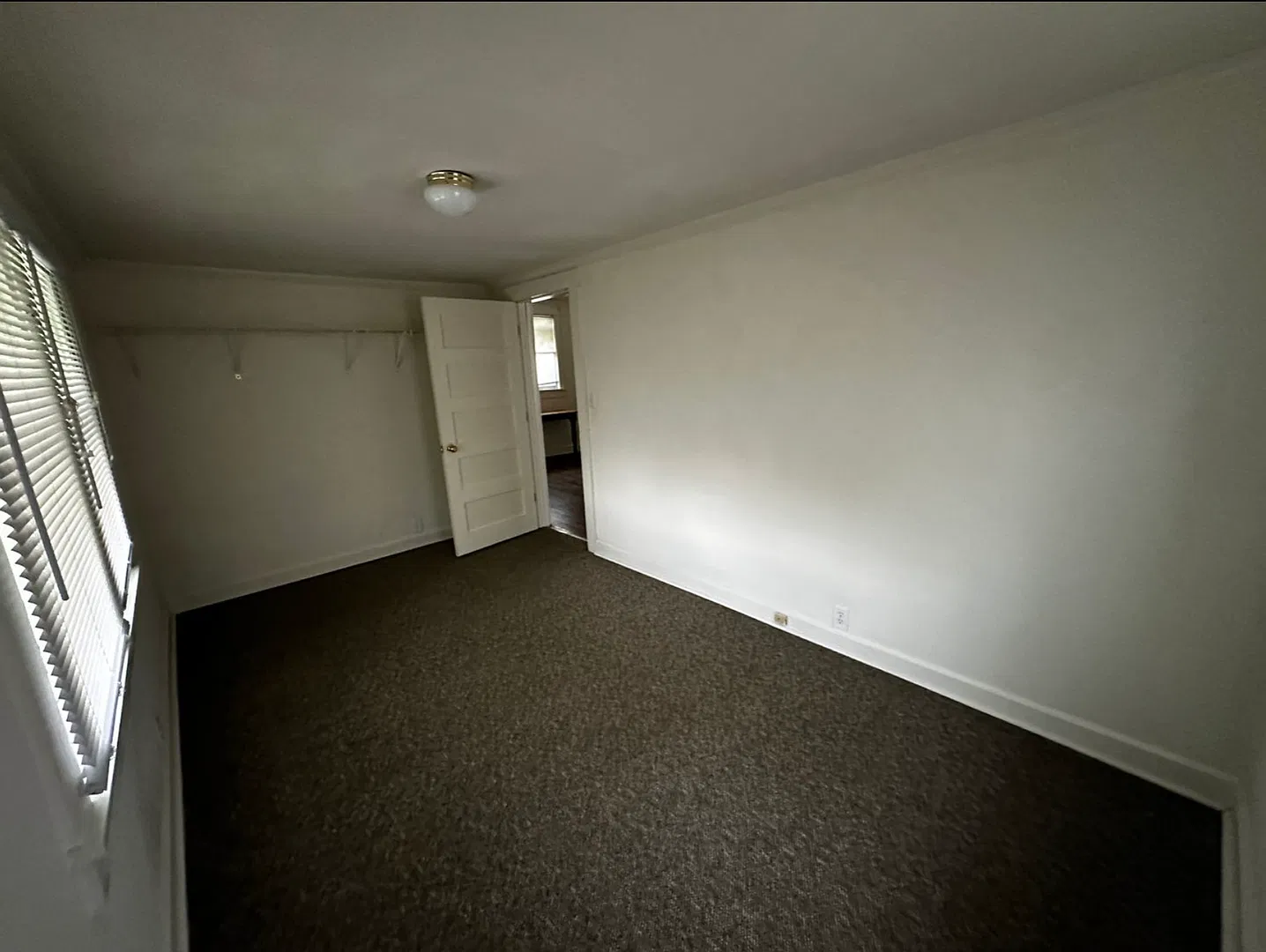 514 S Washington - 3 Bed/1 Bath - Close to Downtown! — Photo 3
