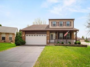 711 Mariner Ct, Elgin, IL 60120