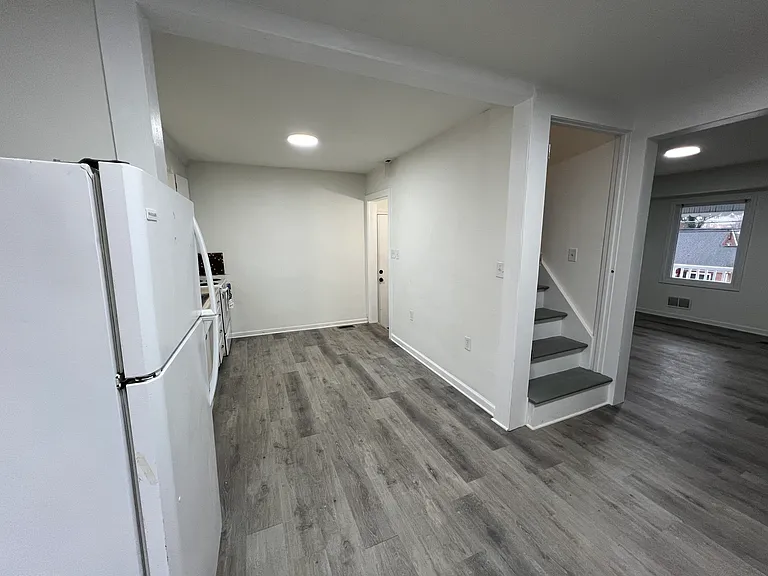 216 Craig Ave — Photo 12