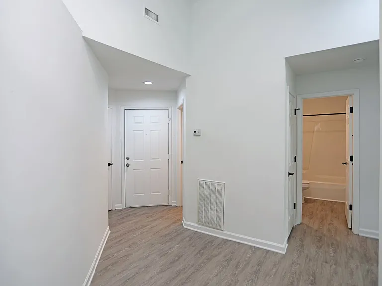 Crescent Oaks — Photo 22