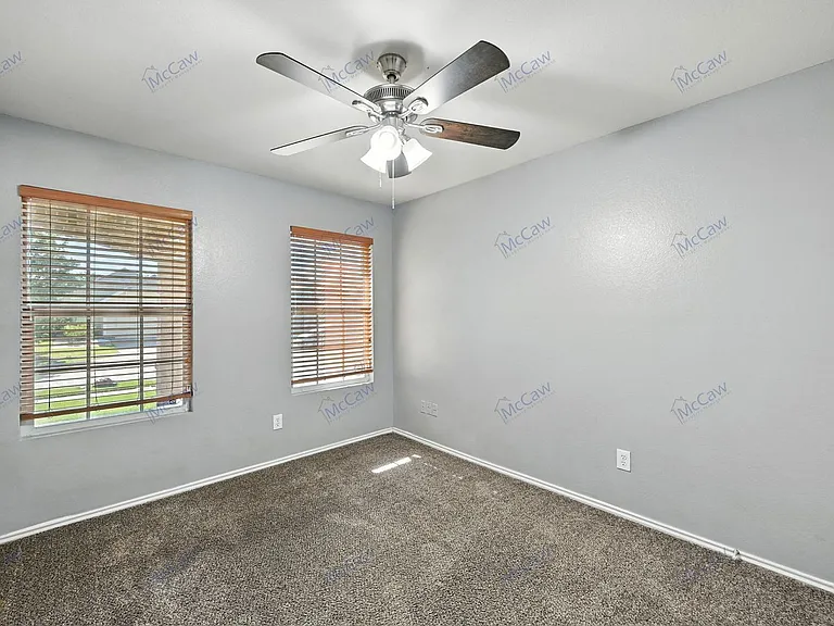 10512 Flagstaff Run — Photo 14