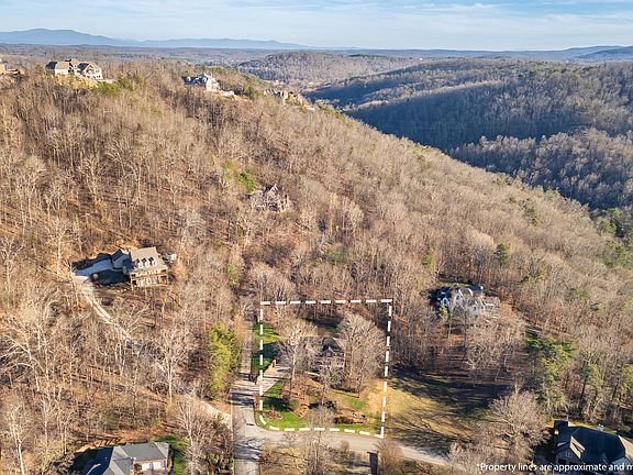 5th image of 9950 Frost Ridge Dr