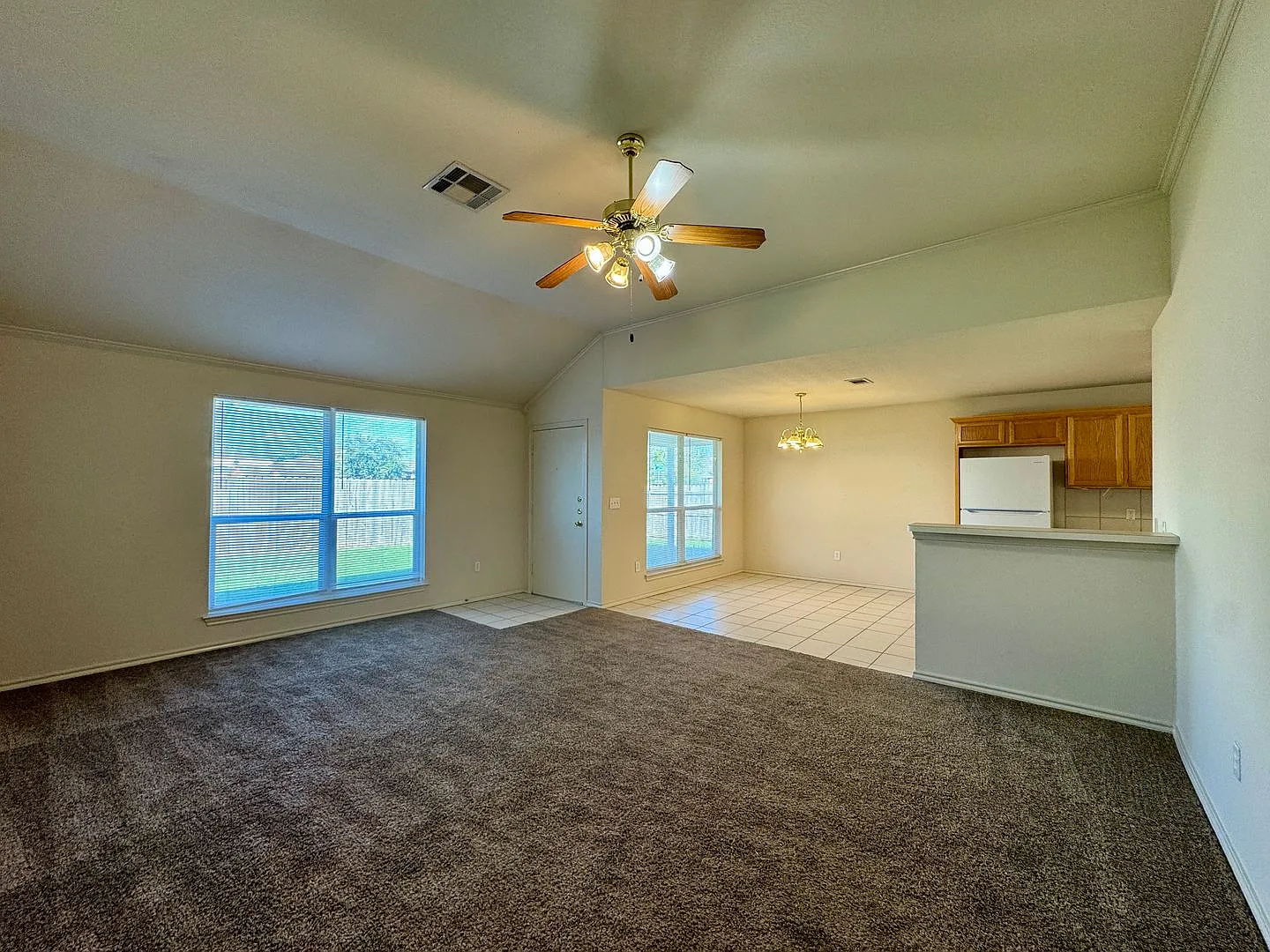 Duplex *Leasing Special Available* — Photo 3