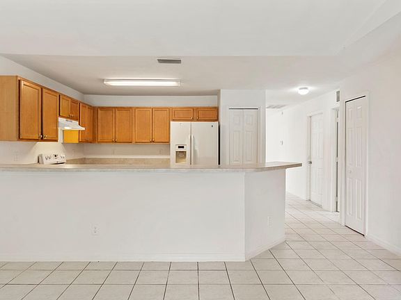 5th image of 2124/2126 2124/2126 Leda Avenue