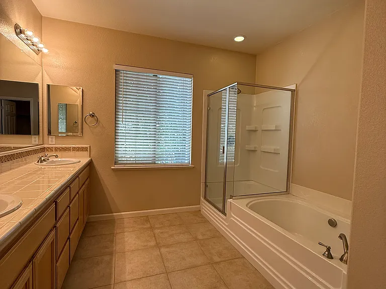 5301 E Commerce Way #11103 — Photo 34