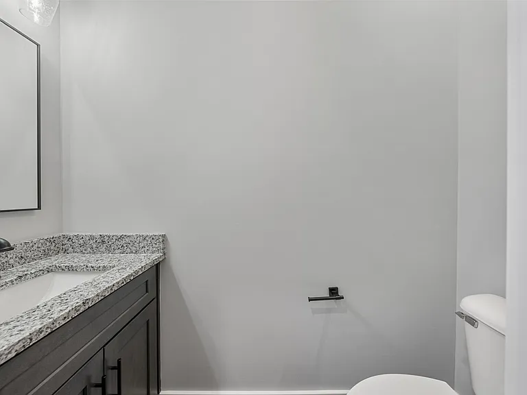 2624 S Main St #7 — Photo 27
