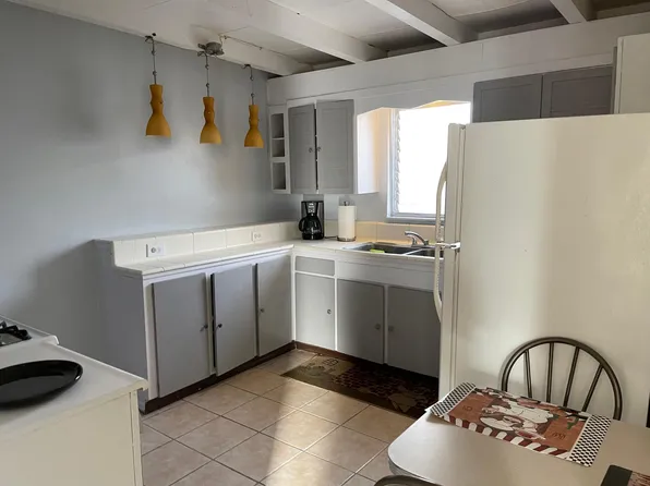 3819 Clairemont Dr, San Diego, CA 92117