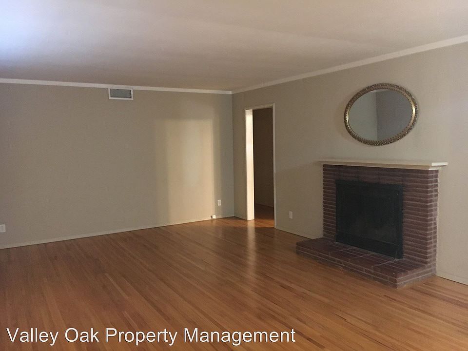 2nd image of 163 Rocky Ln