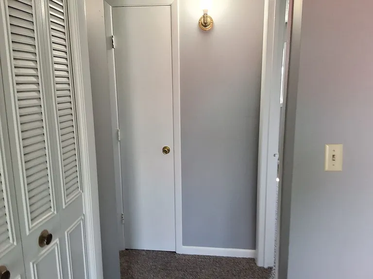 253 University Dr — Photo 19