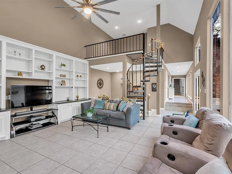 24102 Northcrest Dr — Photo 22
