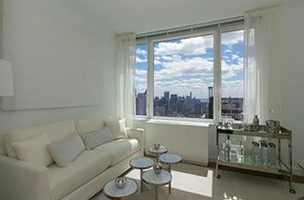 Rented by Bold New York | media 16